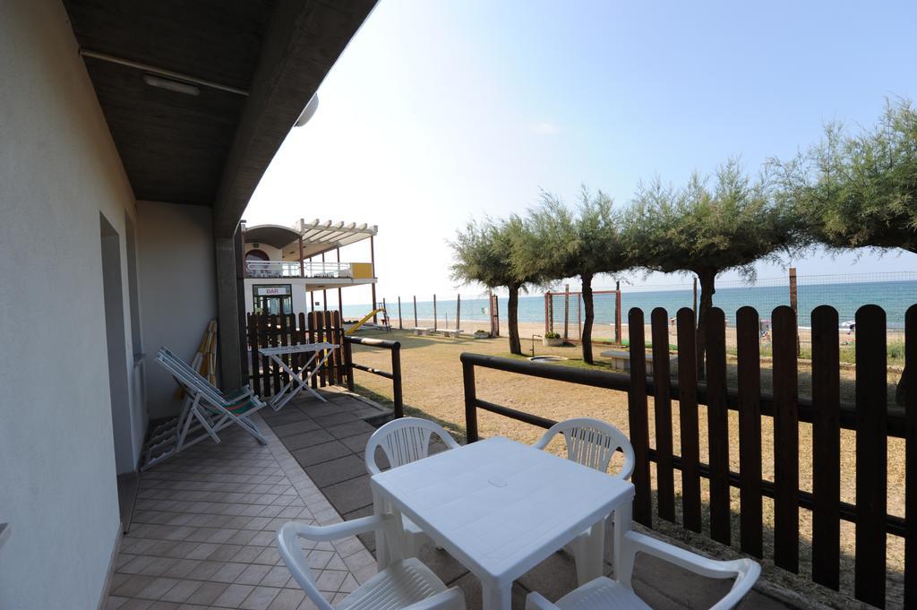 Villaggio Azzurra 泰尔莫利 外观 照片