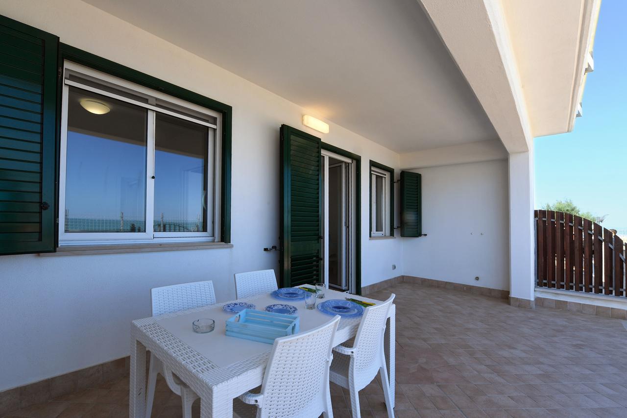 Villaggio Azzurra 泰尔莫利 外观 照片